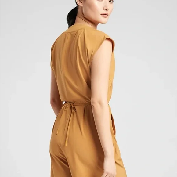 Athleta Marlow Romper w Pockets Tuscan Gold V Neck Lightweight Adjustable Waist - Picture 2 of 8